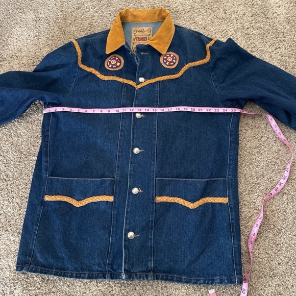 Frontier Collection Phoenix USA Denim Beaded Leather detail Chore Coat sz Large - Picture 9 of 12